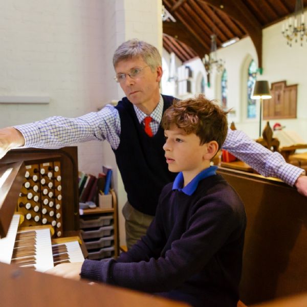Organ lesson in the chapel